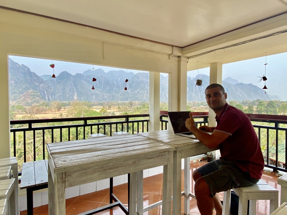 Nomadi Digitali in Lockdown: l'inizio della mia avventura in Laos 12 cover laos 10