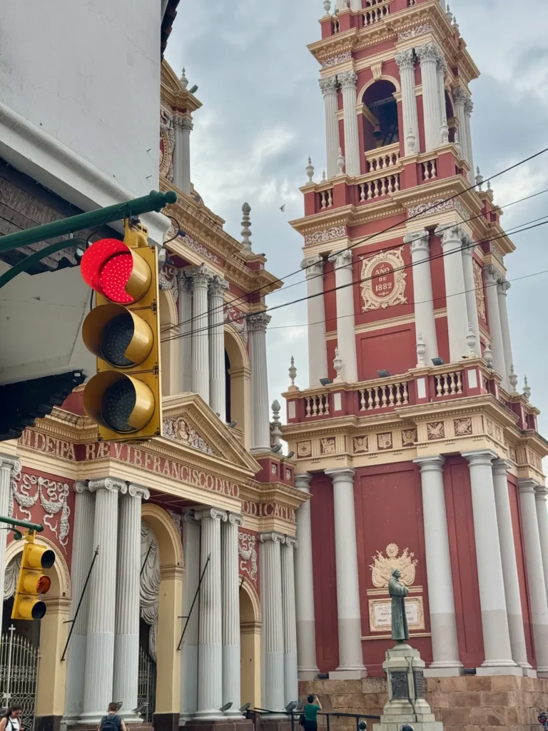 Argentina per nomadi digitali 14 La chiesa di San Francisco a Salta. Novembre 2024.