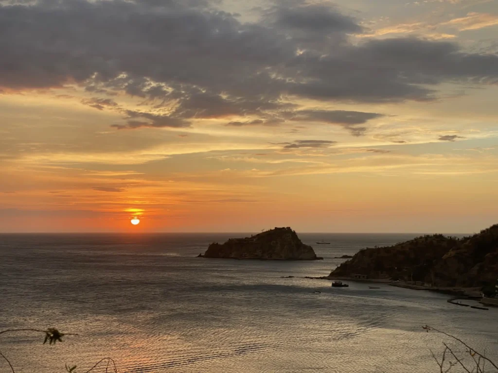 Colombia per nomadi digitali 17 Tramonto a Santa Marta, marzo 2021