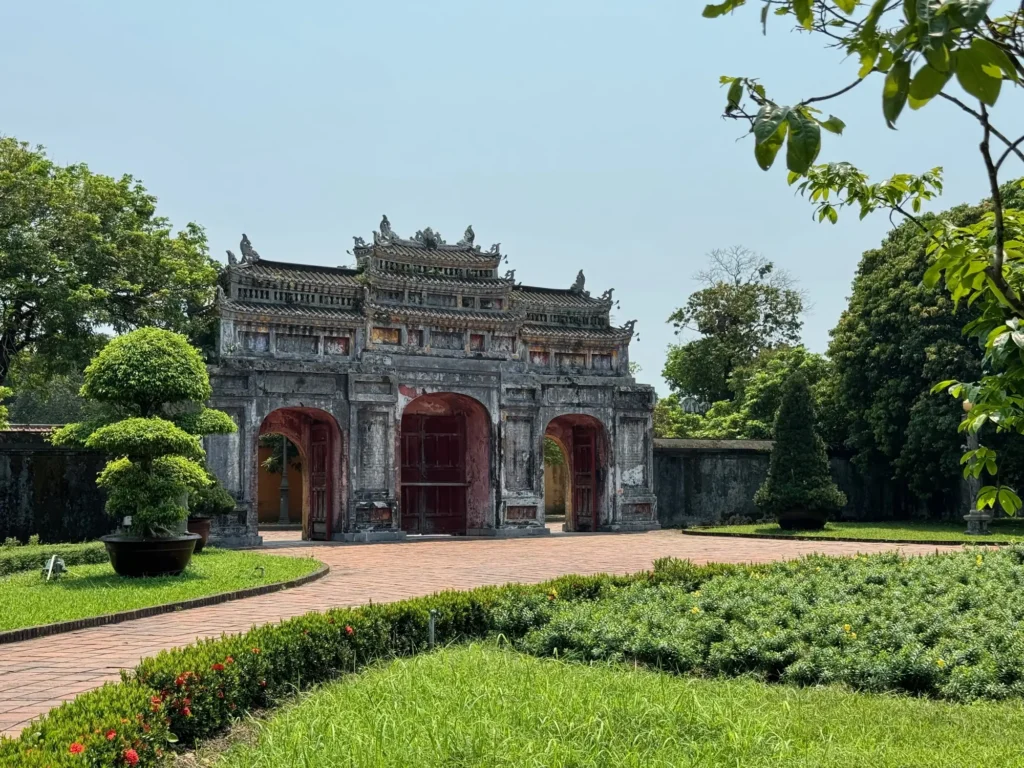 Vietnam per nomadi digitali 19 La cittadella di Huế, marzo 2024